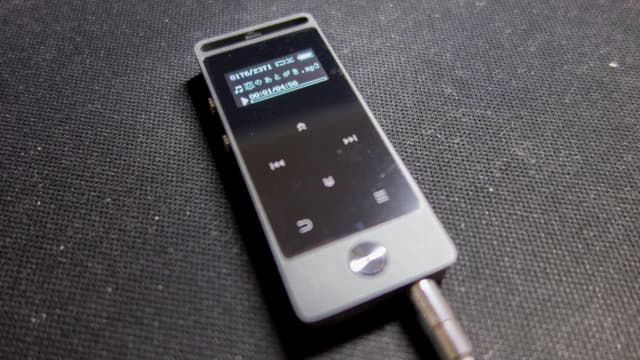 AGPtEK M20S - أفضل مشغلات MP3 من حيث التكلفة