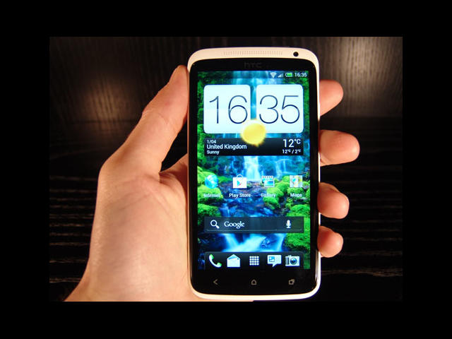 مراجعة HTC One X