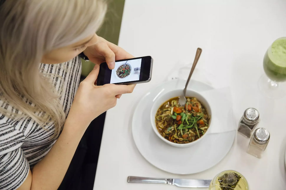كيف يمكن للذكاء الاصطناعي مساعدتك في تحديد نوع الطعام الذي يمكنك تناوله؟ 1