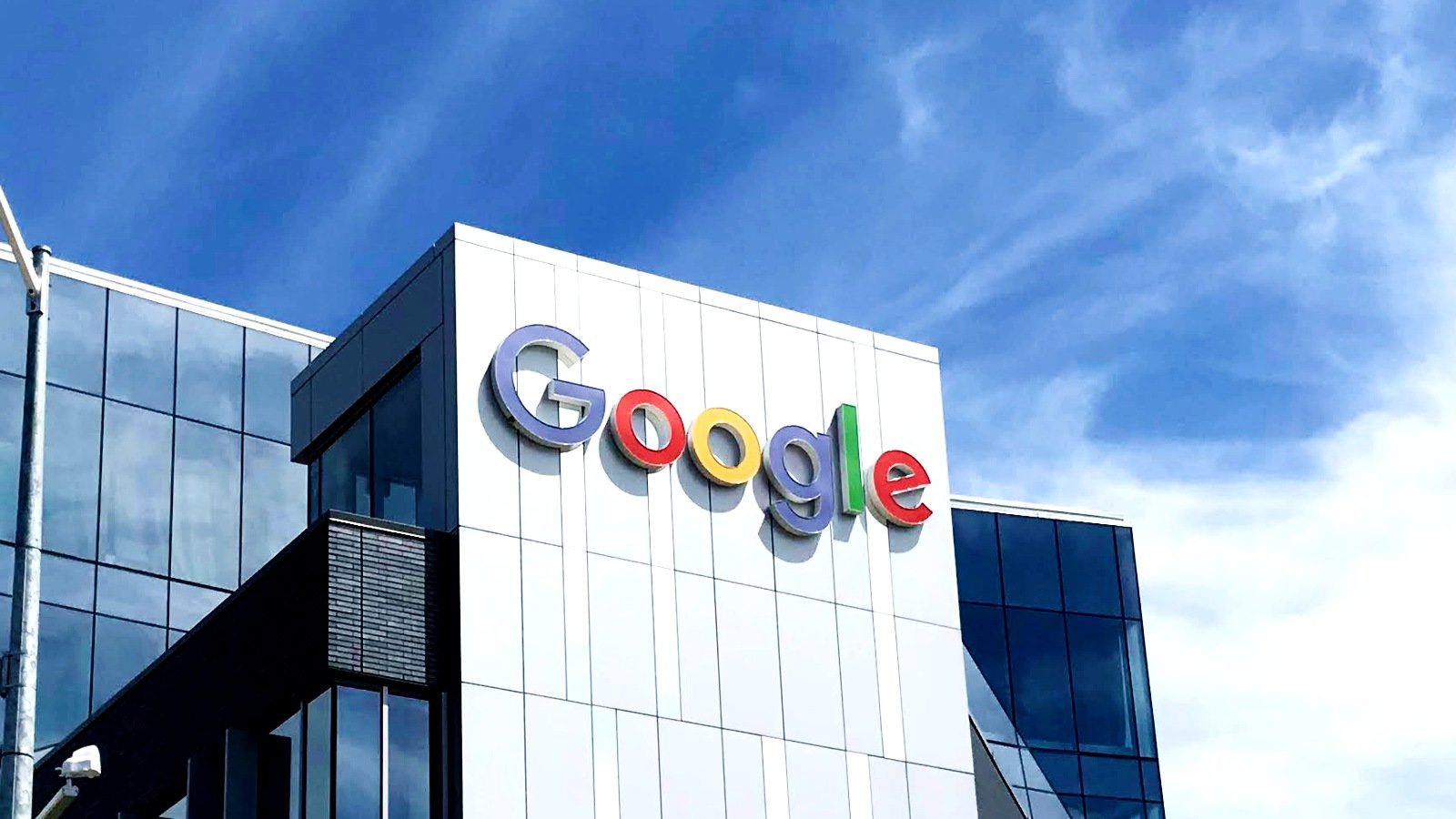 تغريم جوجل 220 مليون يورو بسبب هيمنتها على إعلانات الإنترنت