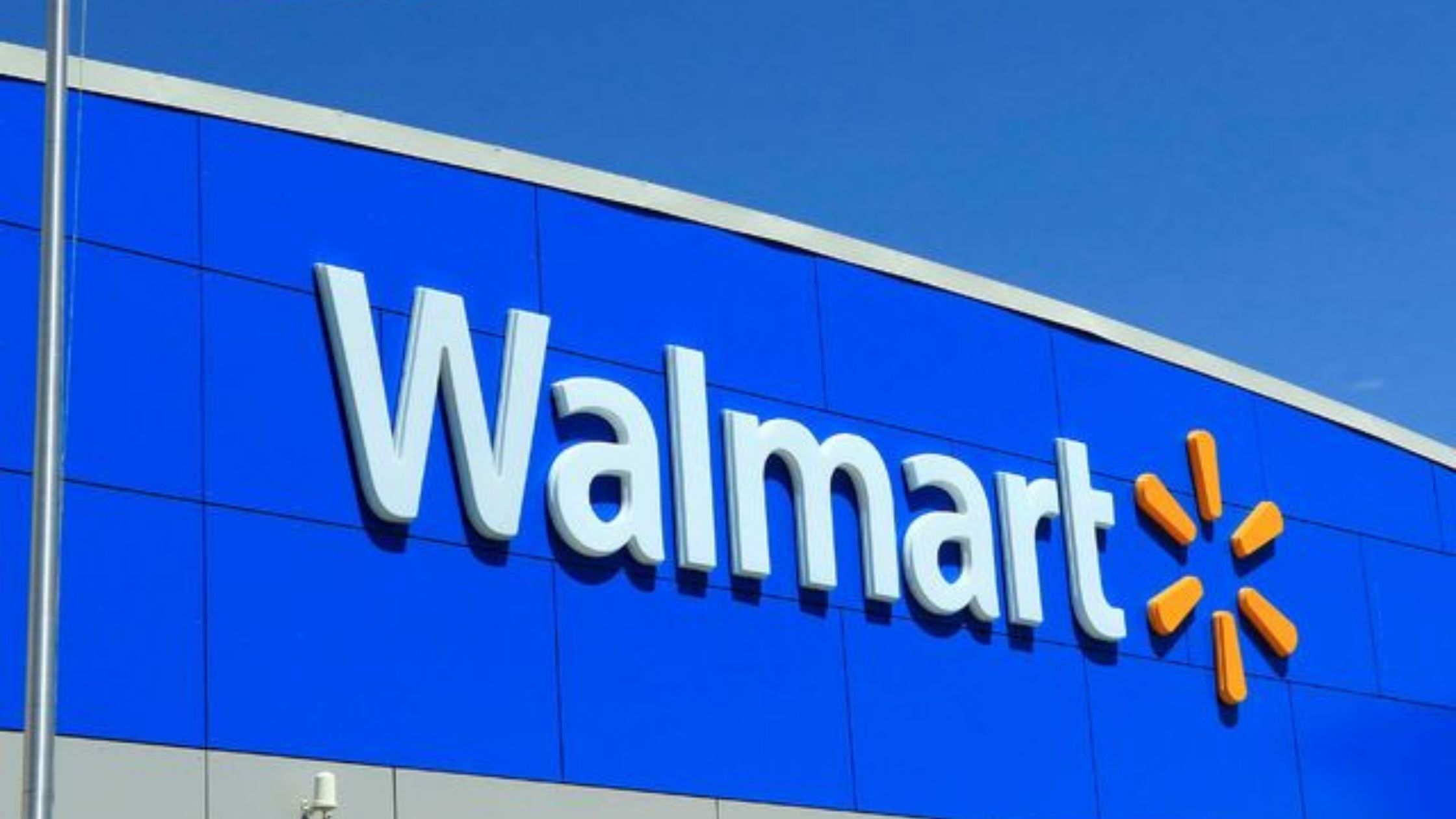 شركة Walmart تفكّر بدخول عالم العملات المشفرة وNFT